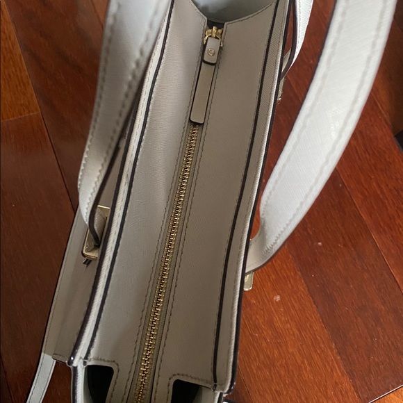 kate spade cedar street hayden satchel crossbody - Picture 4 of 7